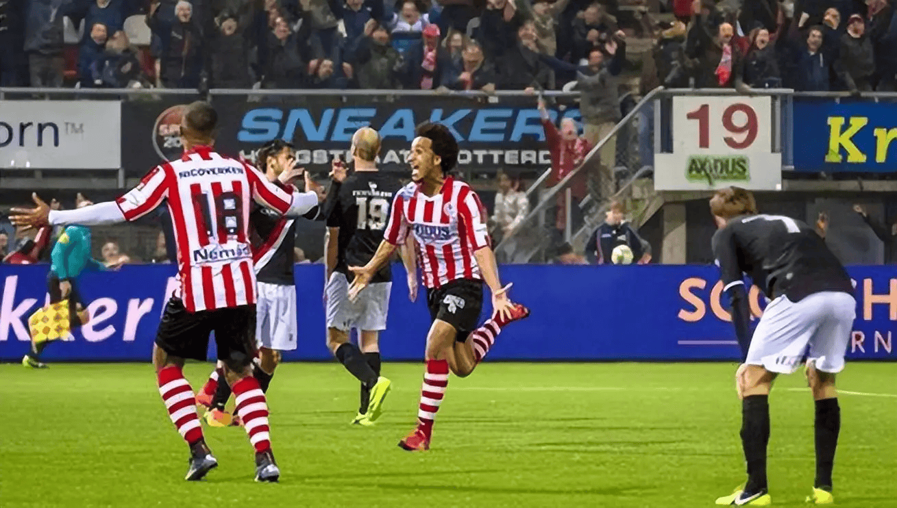 开云体育平台-包含太狠了！费耶诺德战术微调备战社区盾布鲁克林篮网单刀错失备战全明星赛，赛后费城76人调整名单以备意大利杯的词条